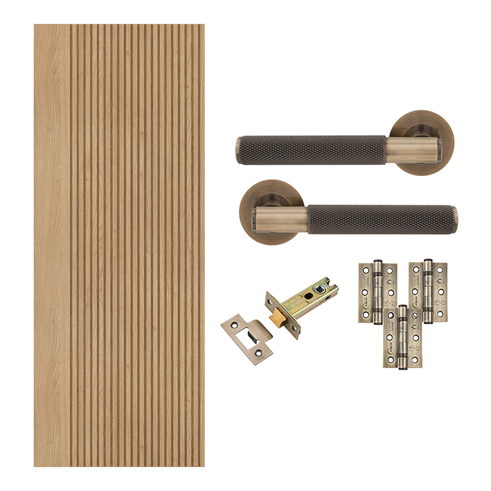 Fully Finished Oak Melbourne Internal Door with Handle Pack